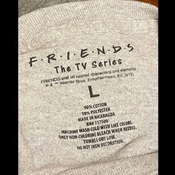 Friends Cropped Tee - Picture 2 of 2